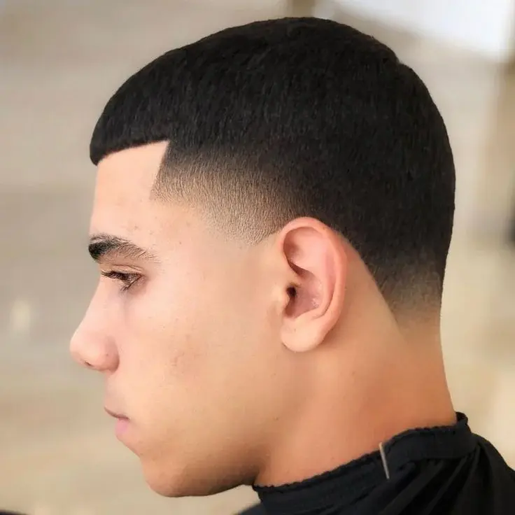 Mid taper et buzz cut Mid taper et buzz cut