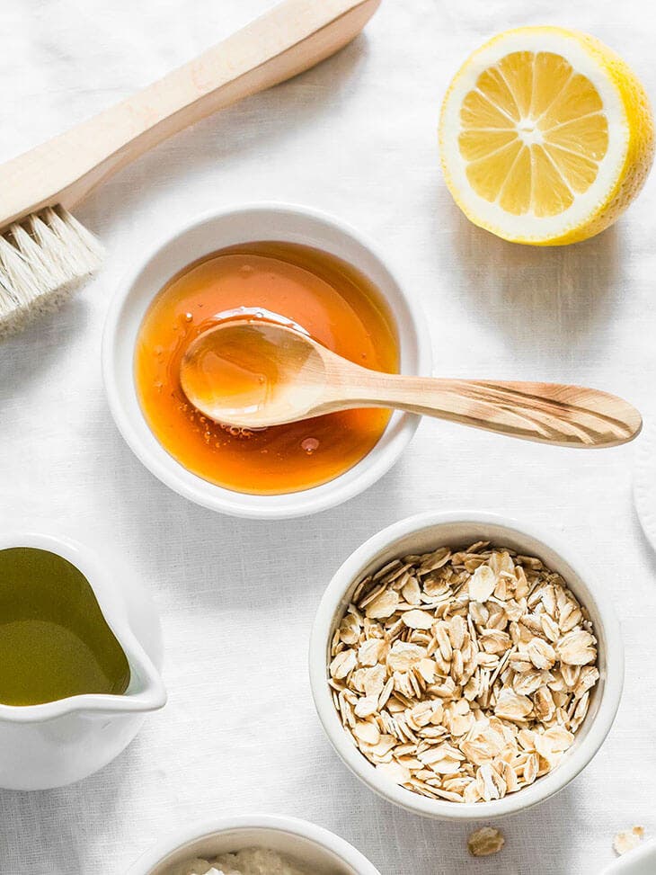 Miel limón y avena para eliminar el vello facial