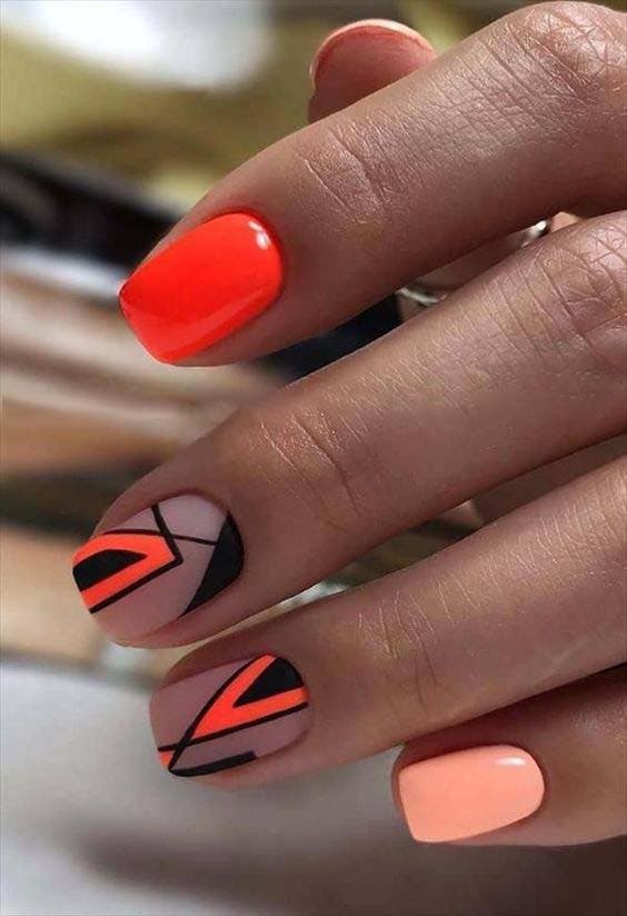 Motifs géométriques pour ongles courts Motifs géométriques pour ongles courts