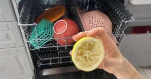 Ne jetez plus les citrons pressés voici comment les utiliser pour nettoyer et parfumer la maison