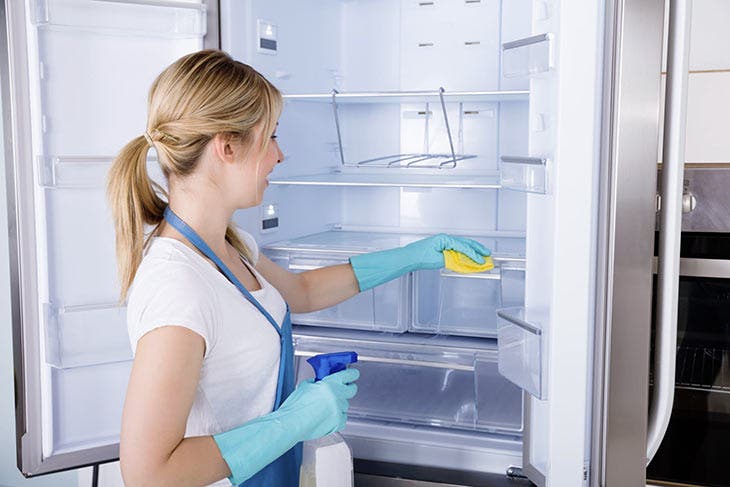 Clean the fridge-1