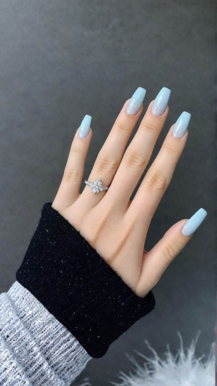 Ongles Bleu glacial Ongles Bleu glacial