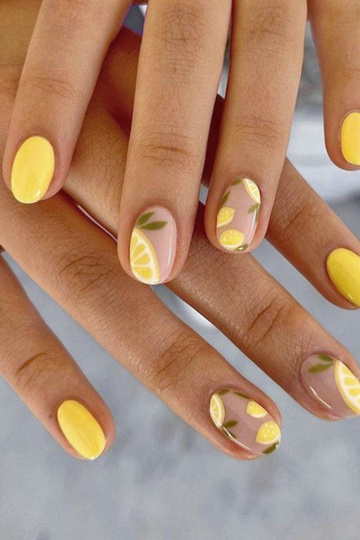 Ongles avec fruits et fantaisie Ongles avec fruits et fantaisie