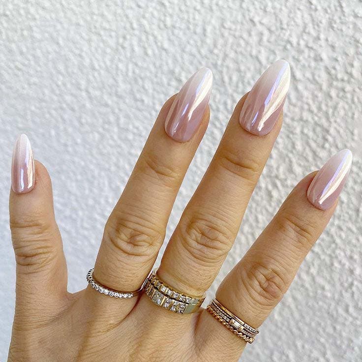 Unhas baby boomer com ombré e cromo