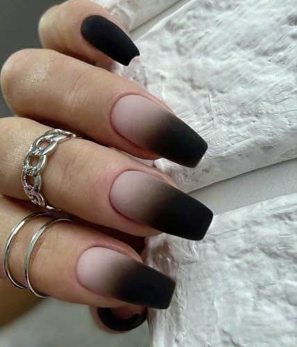 Ongles dégradés aux tons noir et rose poudré Ongles dégradés aux tons noir et rose poudré