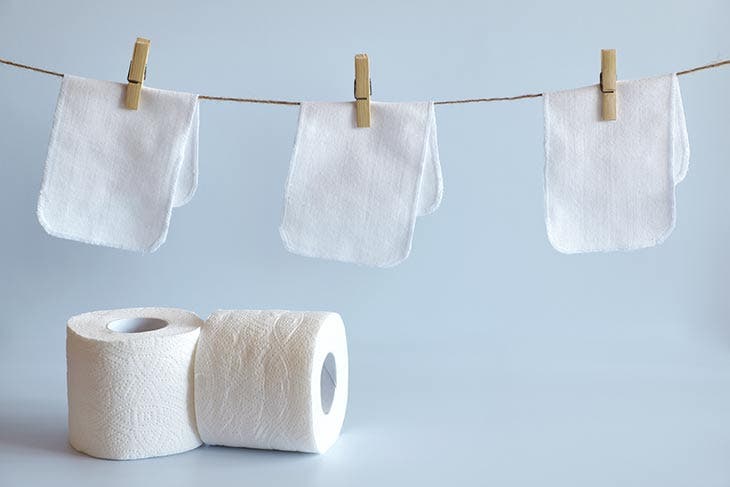 Papier toilette lavable et réutilisable : voici tout ce qu'il faut