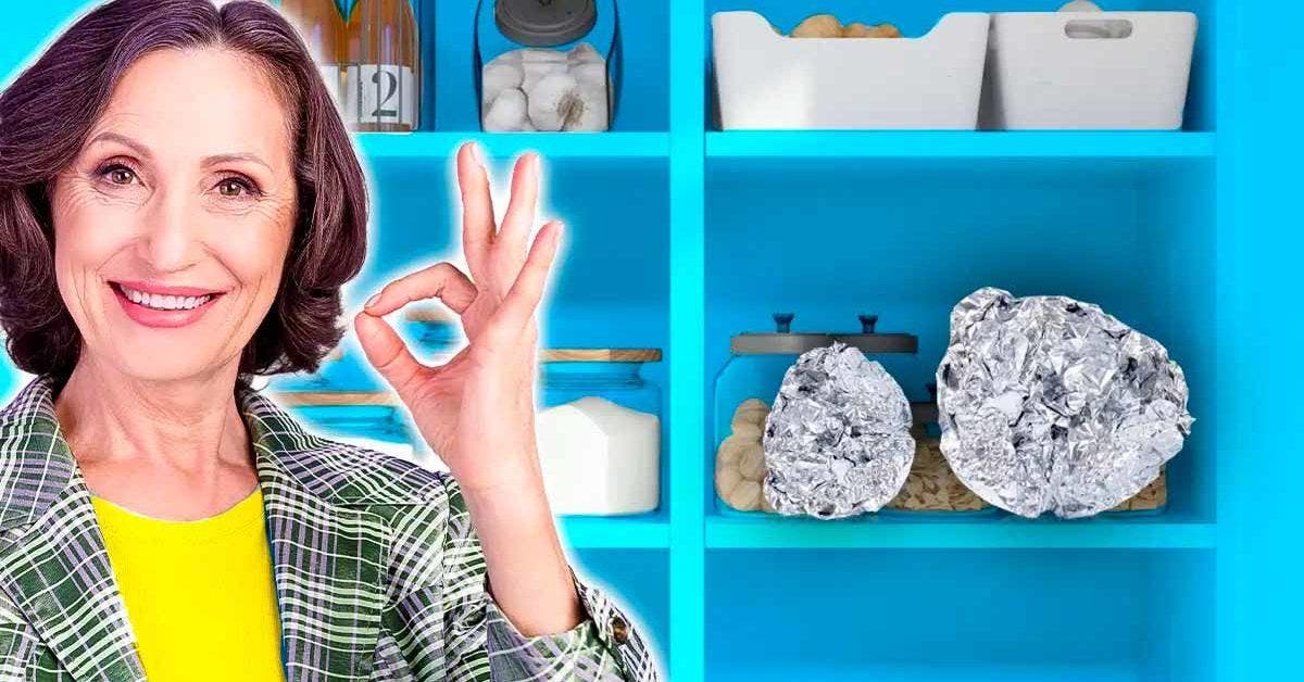 Pourquoi faut-il laisser une boule de papier aluminium dans le garde-manger