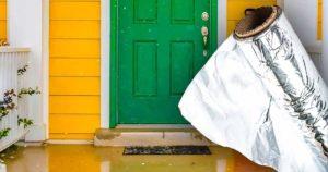 Pourquoi faut-il mettre du papier aluminium devant la porte de votre maison ?