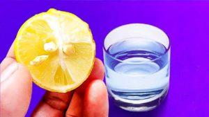 Pourquoi faut-il mettre une graine de citron dans un verre d'eau ?