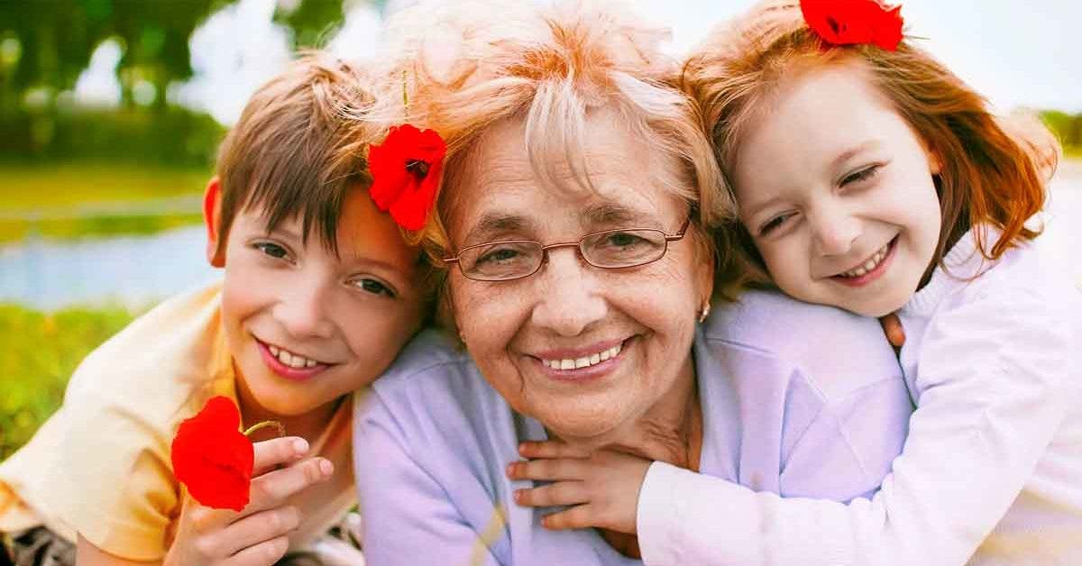 Pourquoi les grands-mères sont si importantes pour la croissance des enfants 3