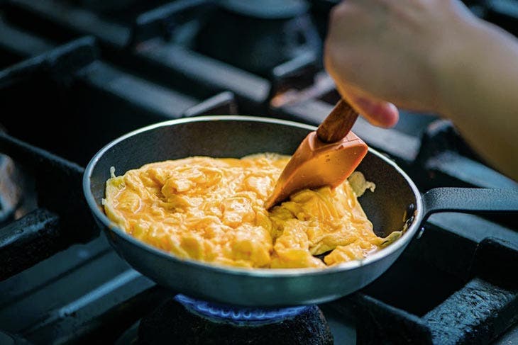 Bir omlet hazırlayın