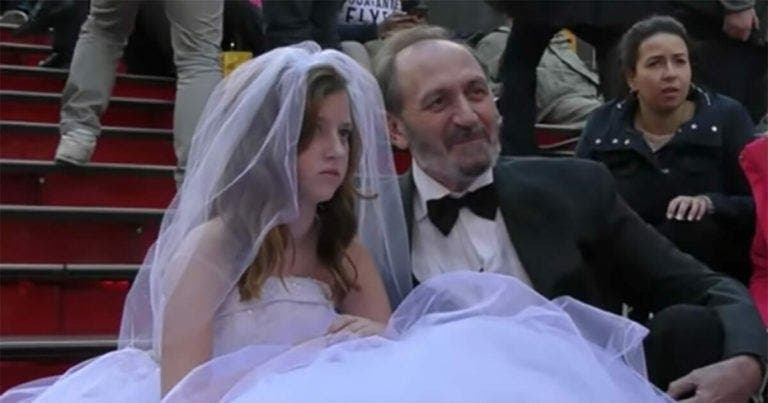 Ce qui arrive lorsqu’un homme de 65 ans se marie avec une petite fille de 12 ans