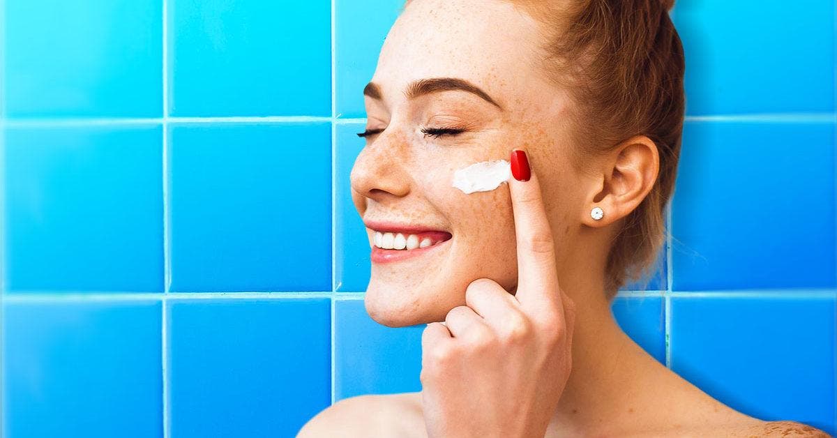 Routine naturelle pour prendre soin de la peau du visage final