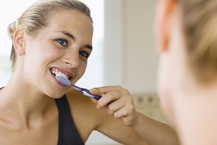Cepillarse los dientes