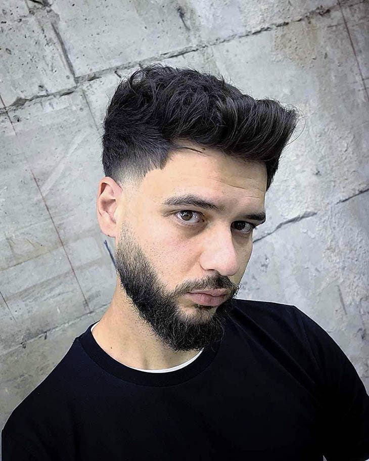 Taper bas avec dessus carré texturé avec un dégradé bas Taper bas avec dessus carré texturé avec un dégradé bas