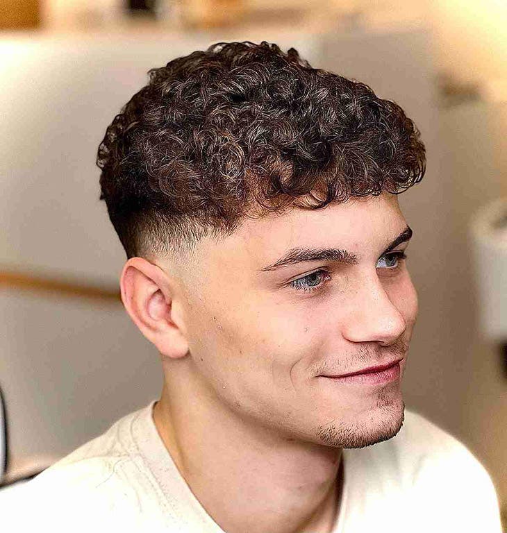 Taper bas pour cheveux bouclés Taper bas pour cheveux bouclés