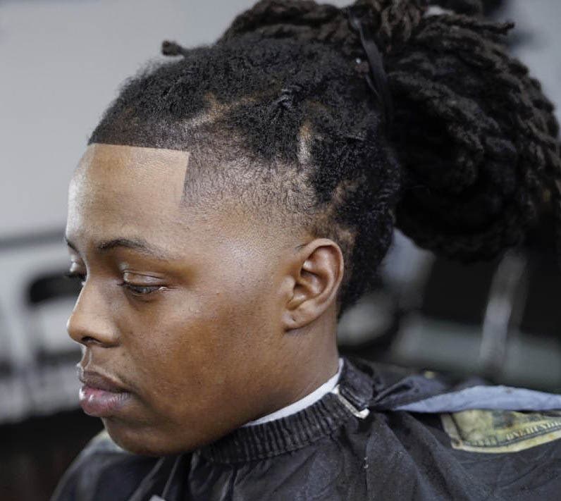 Taper sur cheveux longs afro avec queue de cheval