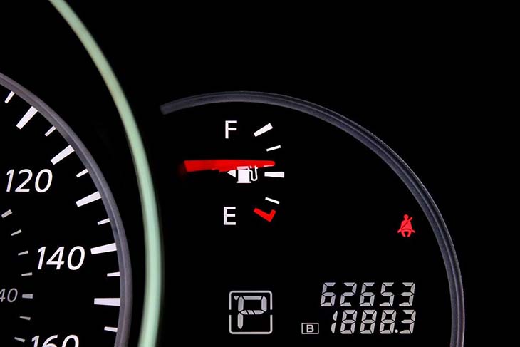 Always pay attention to the fuel level gauge