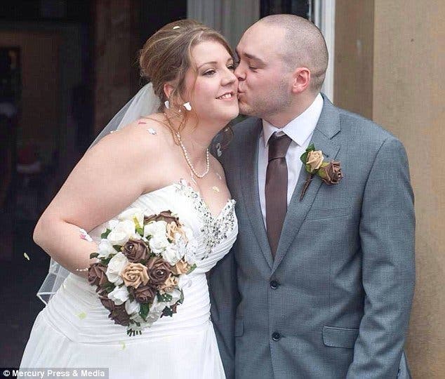 Un couple furieux poursuit en justice le photographe de leur mariage