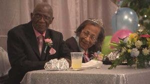 Un couple marié depuis plus de 80 ans révèle son secret pour une vie heureuse et un mariage réussi