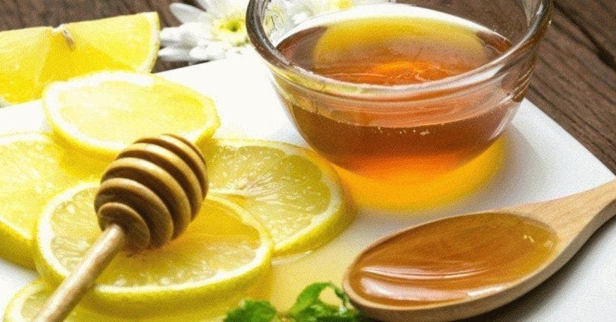 Un élixir au citron et miel qui dégonfle le ventre et soulage votre digestion