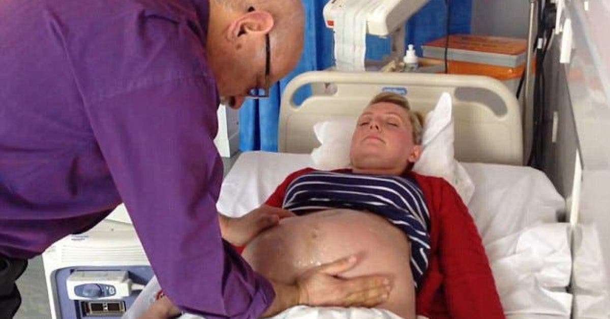 Ce médecin repositionne un bébé en siège en 2 minutes seulement, rien qu’en massant le ventre de sa maman. Incroyable !