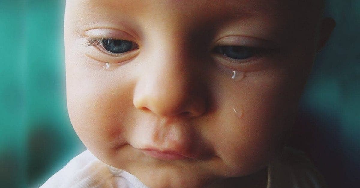Un père abandonne son bébé sur un banc et le laisse mourir car il est « fatigué de s’occuper de lui »