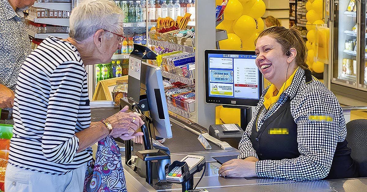 Un supermarché ouvre des caisses pour discuter avec les personnes âgés et lutter contre la solitude
