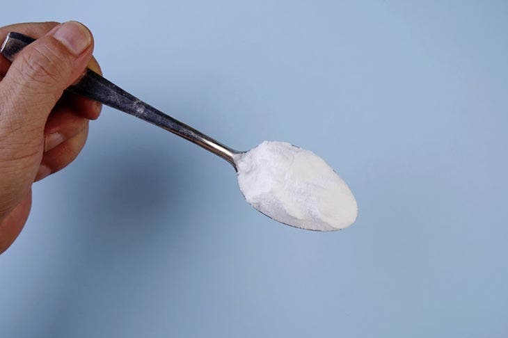 Una cucharada de bicarbonato de sodio