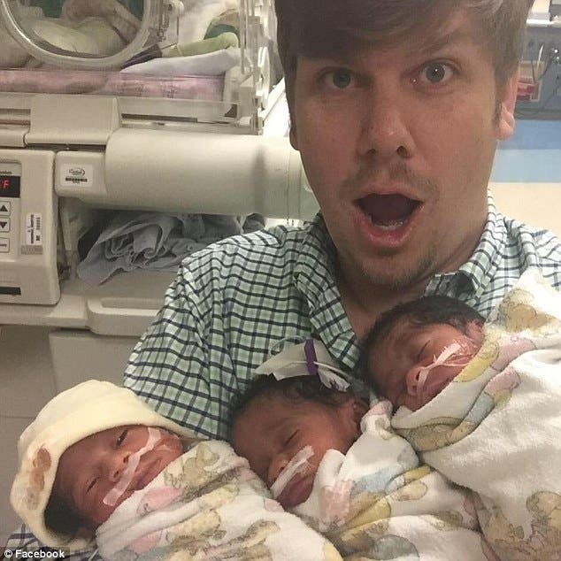 Une maman de couleur blanche donne naissance à des triplets noirs