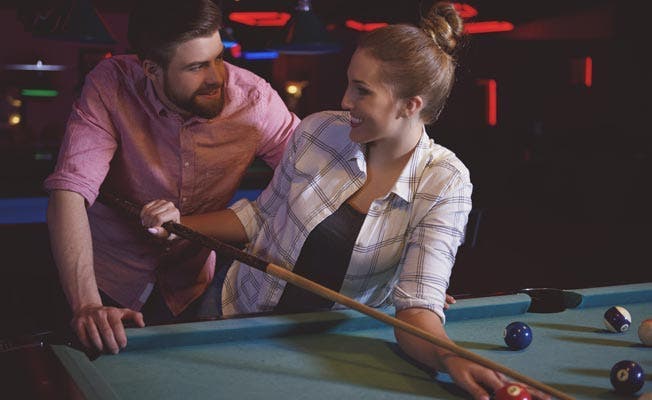 Voici 8 techniques psychologiques pour faire tomber les femmes folles amoureuses de vous