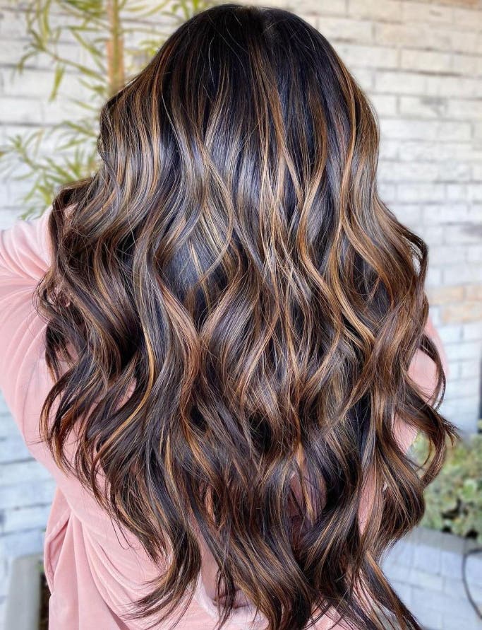balayage brun - Les 50 meilleures couleurs de cheveux et tendances de 2023