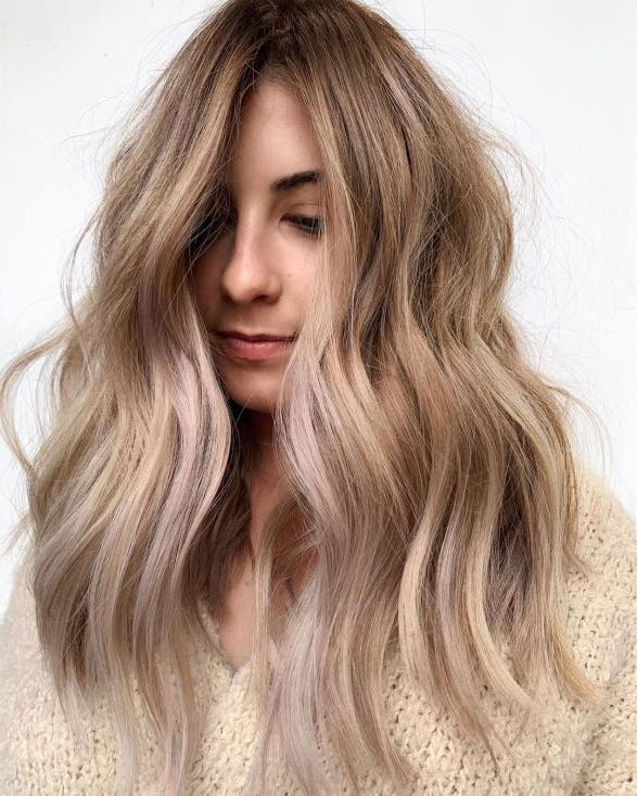 beige doux - Les 50 meilleures couleurs de cheveux et tendances de 2023