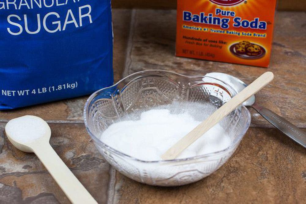 bicarbonato de sodio y azúcar