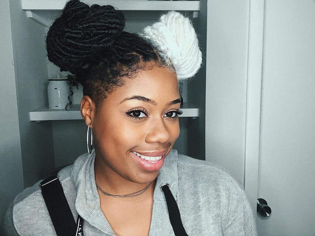 Cheveux bouclés rasés sur le côté : 60 photos pleines de style