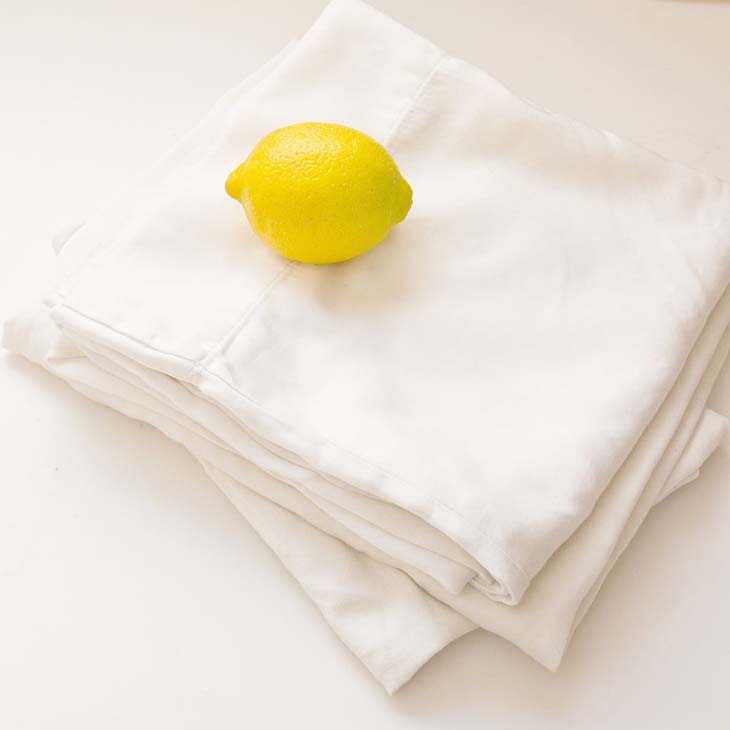 limone togliere i vestiti