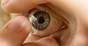 Comment prendre soin de ses lentilles de contact au quotidien