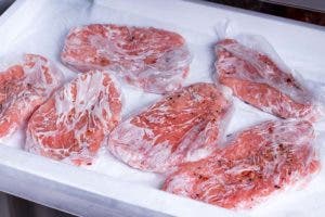 La viande décongelée peut-elle être recongelée