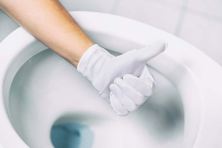 cuvette propre - Comment nettoyer les toilettes naturellement et les laisser parfumer ?