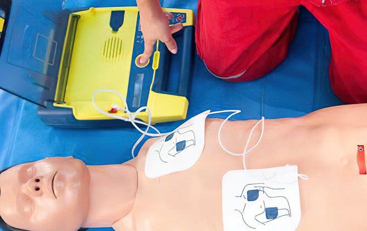 defibrilateur 1 - 9 astuces à connaitre qui peuvent un jour vous sauver la vie
