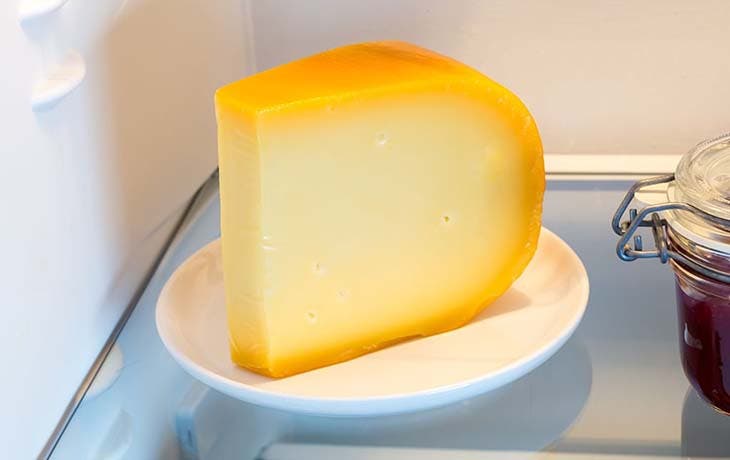 buzdolabında peynir