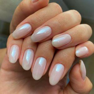 Ongles 2023 – 14 tendances et couleurs les plus populaires cette année