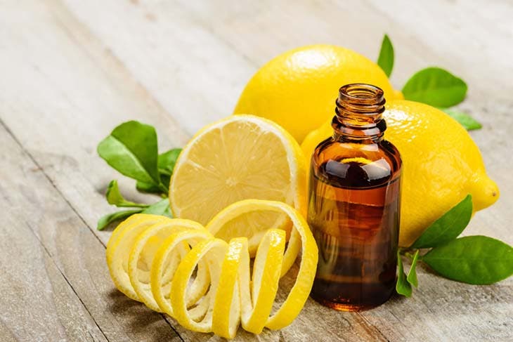 citronový esenciální olej