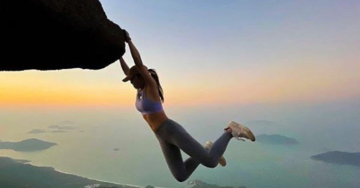Une influenceuse chute d'une falaise et se tue en voulant faire un selfie