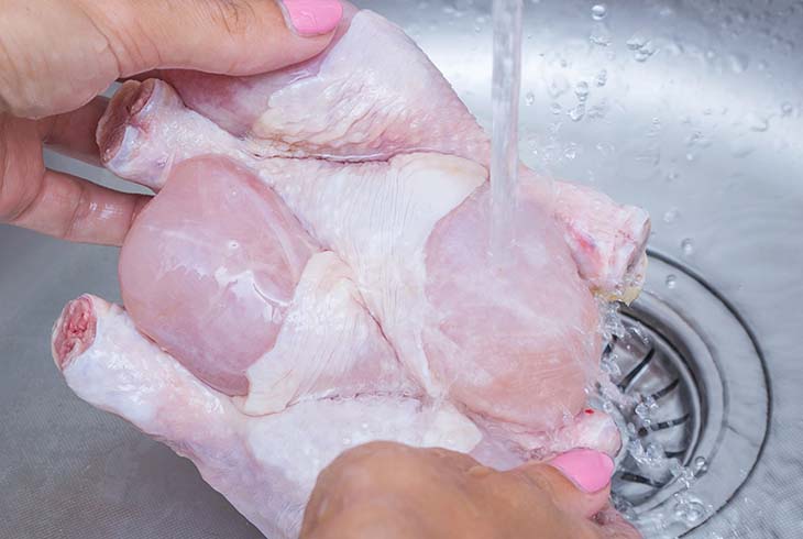 laver poulet eau courante