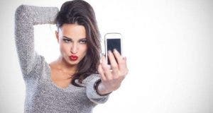 les selfies une addiction qui cacherait une maladie mentale 1