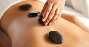 Lithothérapie : comment inviter les pierres naturelles dans sa routine bien-être au quotidien