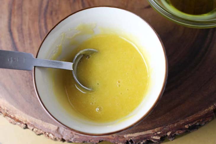 Masque au citron, au miel, au sucre et à l'huile d’olive contre les points noirs Masque au citron, au miel, au sucre et à l'huile d’olive contre les points noirs