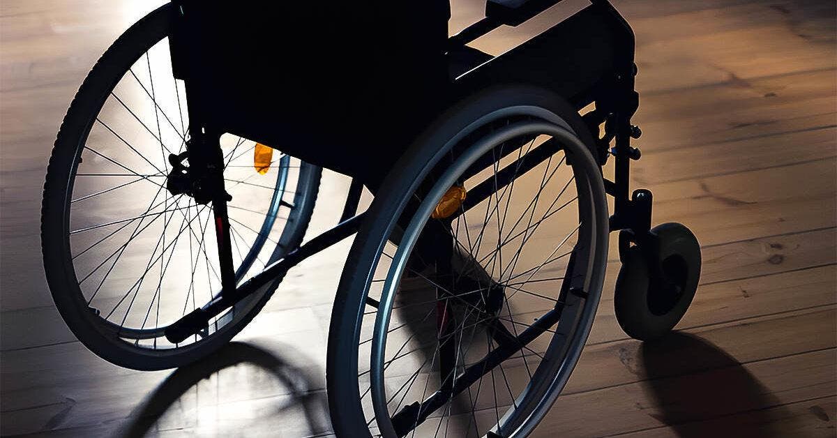 Miracle de persévérance : Comment Brandon a marché après 8 ans en fauteuil roulant