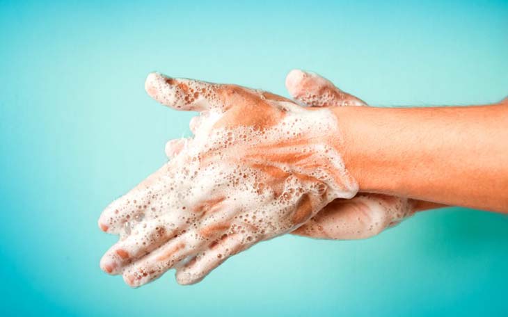 pulizia delle mani